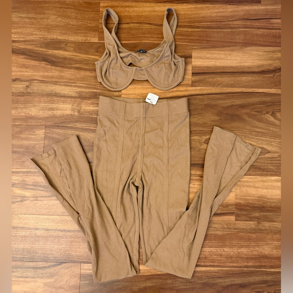 Fashion Nova 2 Piece Set - Bra Top and Zipper Flare pants